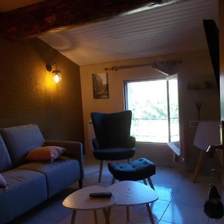Alize En Provence Holiday home Jonquerettes